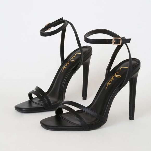 Lulus strappy high heels - Picture 2 of 9